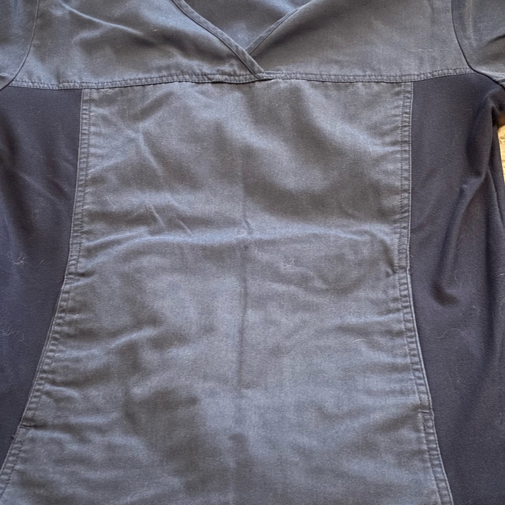 Cherokee scrub top